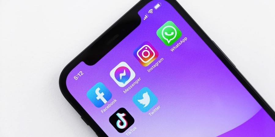 Social-Media